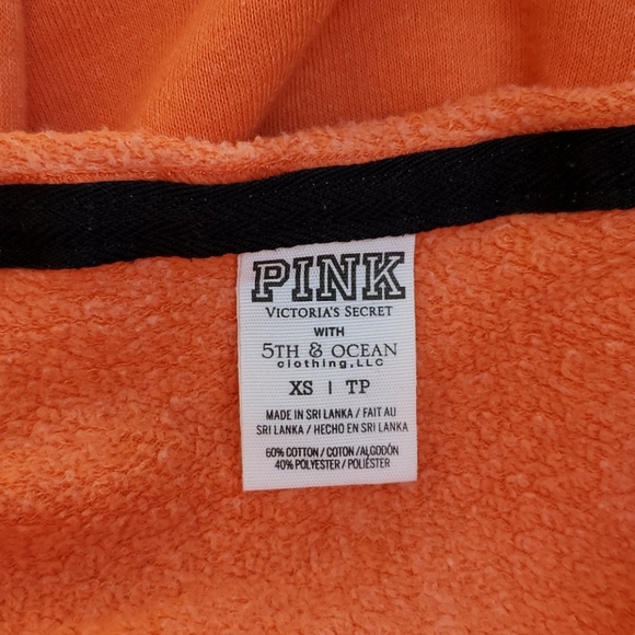 Pink Victory Secret Orange Sweatshirt 😍 off the shoulders a bit - Picture 7 of 7